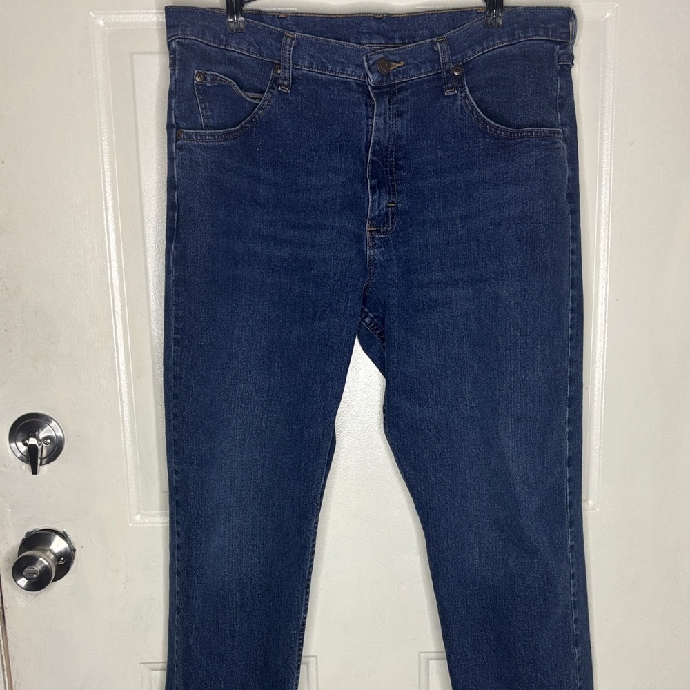 Wrangler Men's 34x30 Classic Blue Straight Jeans